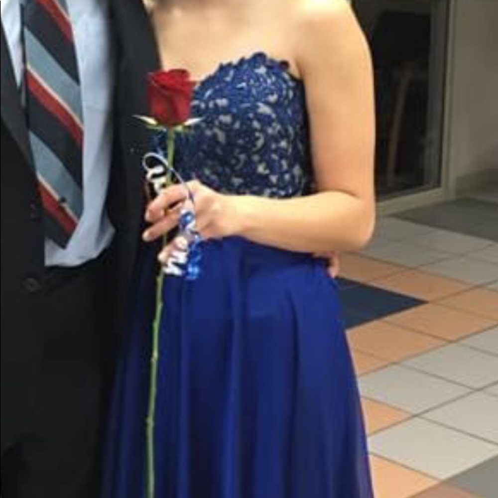 La Femme prom dress from Saks Fifth Avenue - Picture 2 of 2